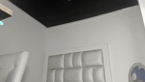 Snapshot of princess_tokyo_ chatting on 11.24.25 princess_tokyo_ online show from 11.24.25