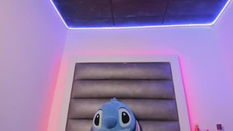 Snapshot of princess_tokyo_ chatting on 11.27.25 princess_tokyo_ online show from 11.27.25