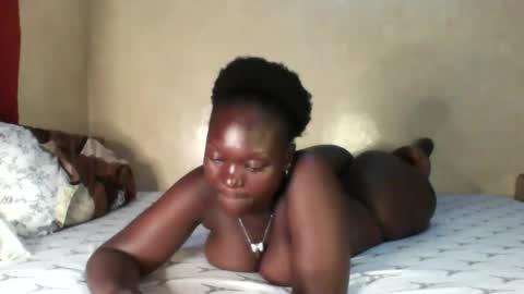 Snapshot of princesscheekyx chatting on 11.04.25 princesscheekyx online show from 11.04.25