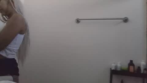 Snapshot of princesskimami chatting on 09.21.25 princesskimami online show from 09.21.25