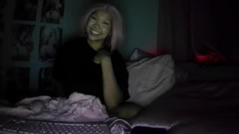 Snapshot of princesskimami chatting on 10.23.25 princesskimami online show from 10.23.25