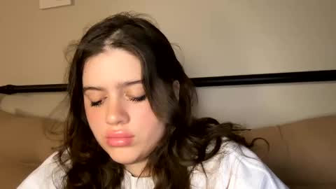 Snapshot of princesslaylaa chatting on 01.10.25 princessviccxo online show from 01.10.25