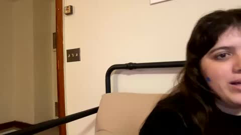 Snapshot of princesslaylaa chatting on 01.17.25 princessviccxo online show from 01.17.25