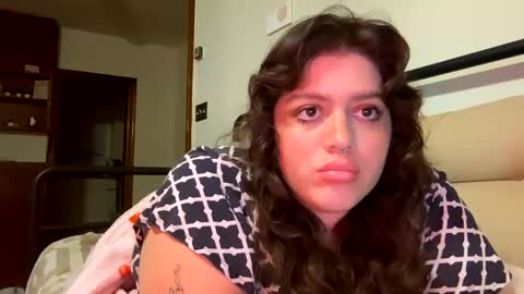 Snapshot of princesslaylaa chatting on 02.03.25 princessviccxo online show from 02.03.25