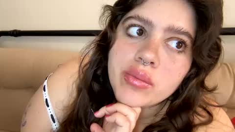 Snapshot of princesslaylaa chatting on 03.05.25 princessviccxo online show from 03.05.25