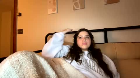 Snapshot of princesslaylaa chatting on 10.10.25 princessviccxo online show from 10.10.25