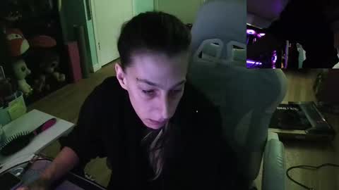 Snapshot of princesstyff chatting on 09.17.25 Tyff et Blast online show from 09.17.25