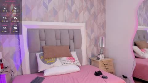 Marcela online show from 10.26.25