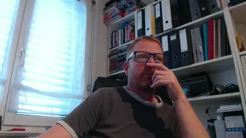 Snapshot of prinz1976 chatting on 10.06.25 Prinz online show from 10.06.25