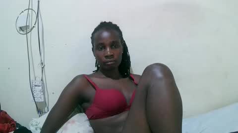 Snapshot of pritty_amber chatting on 03.16.26 pritty_amber online show from 03.16.26