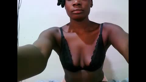 Snapshot of pritty_amber chatting on 04.04.26 pritty_amber online show from 04.04.26