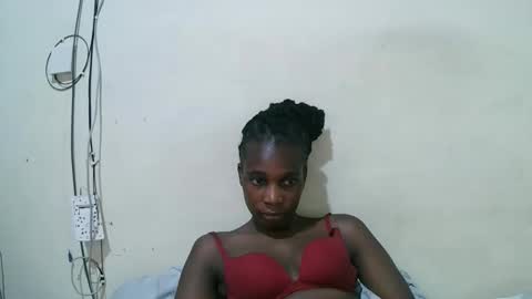 Snapshot of pritty_amber chatting on 04.13.26 pritty_amber online show from 04.13.26