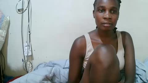 Snapshot of pritty_amber chatting on 04.15.26 pritty_amber online show from 04.15.26