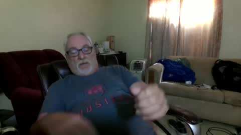 Snapshot of prlbob77 chatting on 09.27.25 prlbob77 online show from 09.27.25