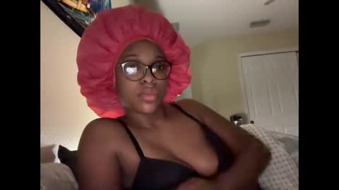 Snapshot of productivepussy chatting on 11.04.25 ProductivePorn online show from 11.04.25