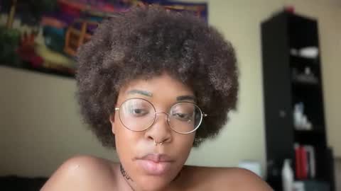 Snapshot of productivepussy chatting on 12.14.25 ProductivePorn online show from 12.14.25