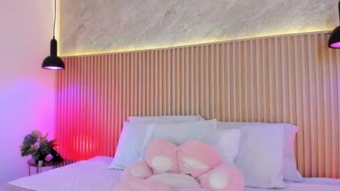 Profana Red online show from 03.20.26