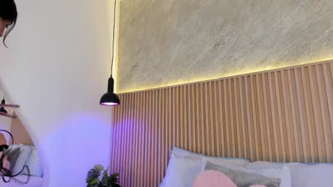 Profana Red online show from 04.02.26