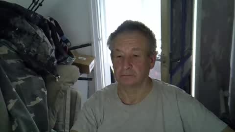 Snapshot of projectorepson chatting on 11.05.25 projectorepson online show from 11.05.25