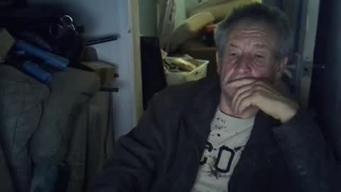 Snapshot of projectorepson chatting on 11.08.25 projectorepson online show from 11.08.25