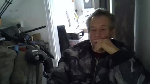 Snapshot of projectorepson chatting on 11.28.25 projectorepson online show from 11.28.25