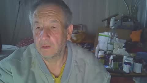 Snapshot of projectorepson chatting on 04.19.26 projectorepson online show from 04.19.26