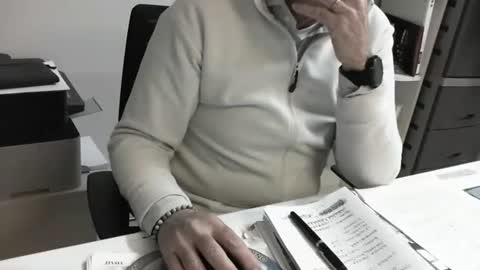 mature hairy guy online show from 01.21.25