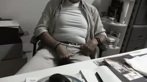 mature hairy guy online show from 09.10.25