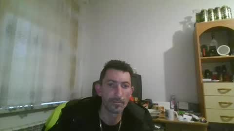 Snapshot of prosexualny chatting on 12.25.24 Mariusz online show from 12.25.24