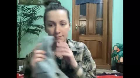 Snapshot of proud_sweet_21 chatting on 04.19.26 proud sweet 21 online show from 04.19.26