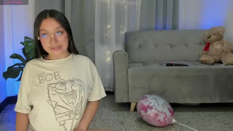 Snapshot of prvncessa_10 chatting on 12.14.24 INDEPENDENT MODEL online show from 12.14.24