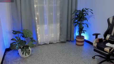 Snapshot of prvncessa_10 chatting on 02.07.25 INDEPENDENT MODEL online show from 02.07.25