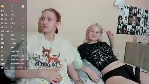 Snapshot of pssska chatting on 06.18.26 pssska online show from 06.18.26