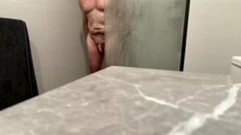 Snapshot of puffiest chatting on 12.14.25 puffiest online show from 12.14.25