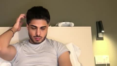 Snapshot of puffishere chatting on 03.31.26 puffishere online show from 03.31.26