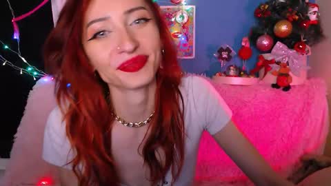 Snapshot of pufpufog chatting on 12.16.25 EsteticHouse online show from 12.16.25