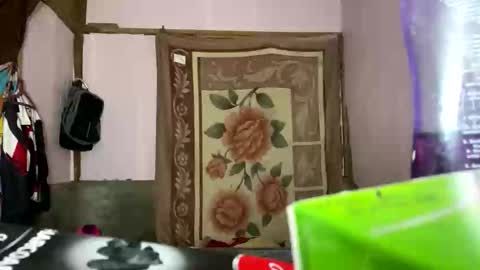 Snapshot of puki_hot chatting on 11.18.25 puki_hot online show from 11.18.25