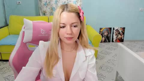 Victoria online show from 10.03.25