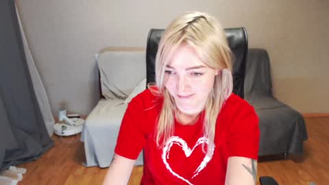 Polly online show from 12.19.24