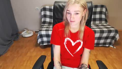 Polly online show from 01.14.25