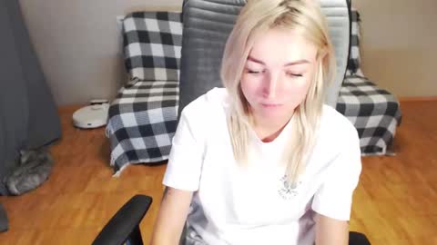 Polly online show from 11.20.25