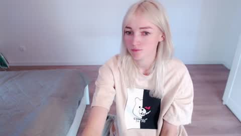 Snapshot of puma_ma chatting on 08.05.26 Polly online show from 08.05.26
