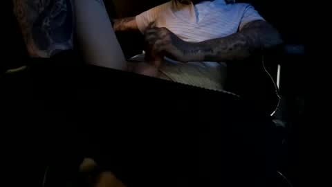 Snapshot of pumpboy6688 chatting on 11.14.25 Pumpboy6688 online show from 11.14.25