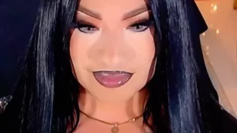   online show from 12.18.25