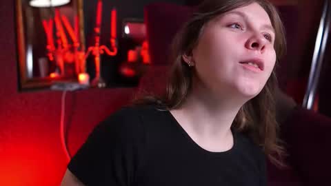 Snapshot of pure_dirt chatting on 02.22.26 constant schedule Wednesday Friday Saturday Sunday The Rosemarie online show from 02.22.26