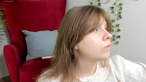 constant schedule Wednesday  Friday  Saturday  Sunday  The Rosemarie online show from 04.20.26