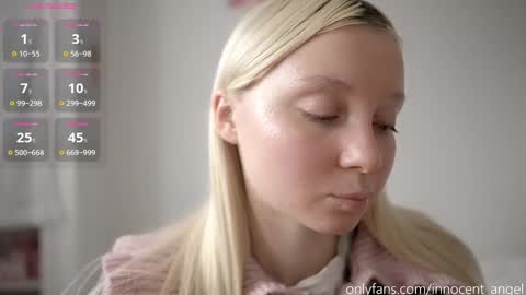 Snapshot of pureangeldolores chatting on 01.03.25 i dont do shows for free. watching here silently and waiting for me to start showing you something for free is useless online show from 01.03.25