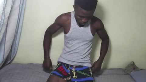 Snapshot of pureblack_ chatting on 02.13.26 Pureblack online show from 02.13.26