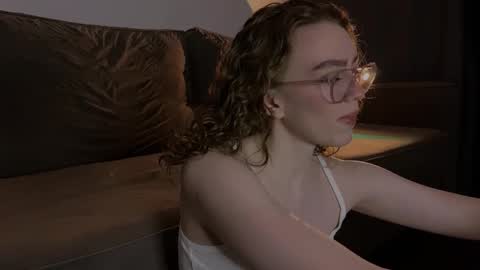 Marie online show from 02.20.25