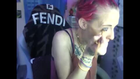 Snapshot of purple2staythnxxx chatting on 11.10.25 Purple2StayThnxxx online show from 11.10.25